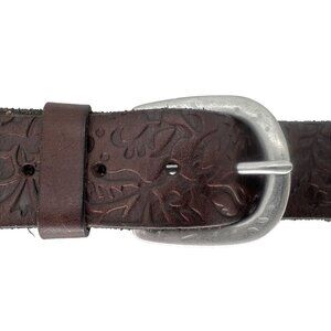 Women American Eagle dark brown Tooled Leather Belt small Embossed silver buckle